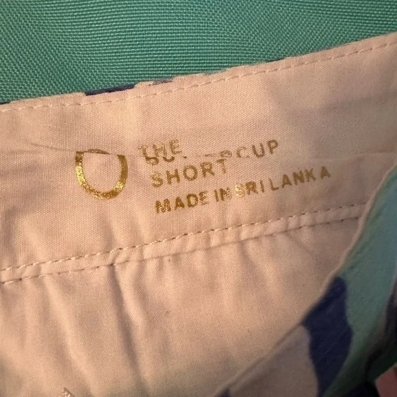 Lilly Pulitzer buttercup shorts - Picture 7 of 9